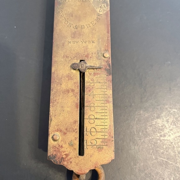 Antique Brass Spring Scale Weighs up to 12 Pounds - Picture 2 of 6